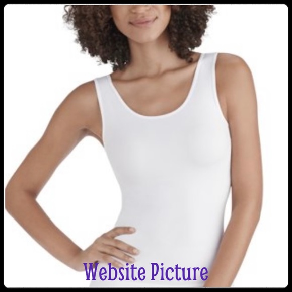 vassarette Other - Women’s Smooth Spin Tank